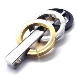 Herrhalsband Med Tre Ringar I Rent Titan @