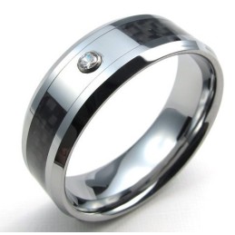 Elegant Form, Färg Och Briljans För En Långvarig Titanring