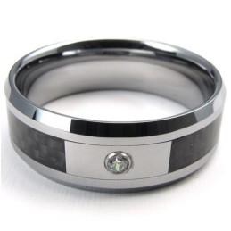 Elegant Form, Färg Och Briljans För En Långvarig Titanring