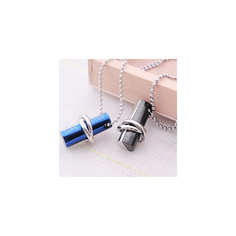 Love Forever Sweetheart Emblem Titanhalsband Hänge Love Forever Sweetheart Emblem Titanhalsband Hänge