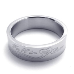 Elegant Form, Färg, Briljans, Kvalitets- Och Kvantitetsgaranti I Titanring