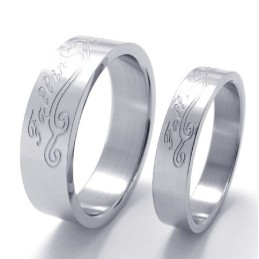 Elegant Form, Färg, Briljans, Kvalitets- Och Kvantitetsgaranti I Titanring