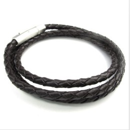 Skicklig Design, Delikata Färger, Pålitligt Titanarmband Av Hög Kvalitet