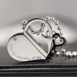 We Go Togethers For Love - Moderiktigt Titanhalsband Med Hänge