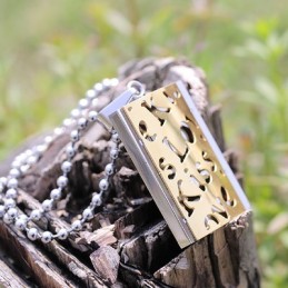 Kyss Kärlek Gåvor Till Din Pojkvän Titan Halsband Hänge