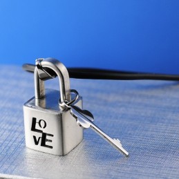 Mode Kärlek Titan Lås Halsband Hänge