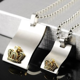 Älskling Lovers Titanhalsband Hängen Med Guldkrona