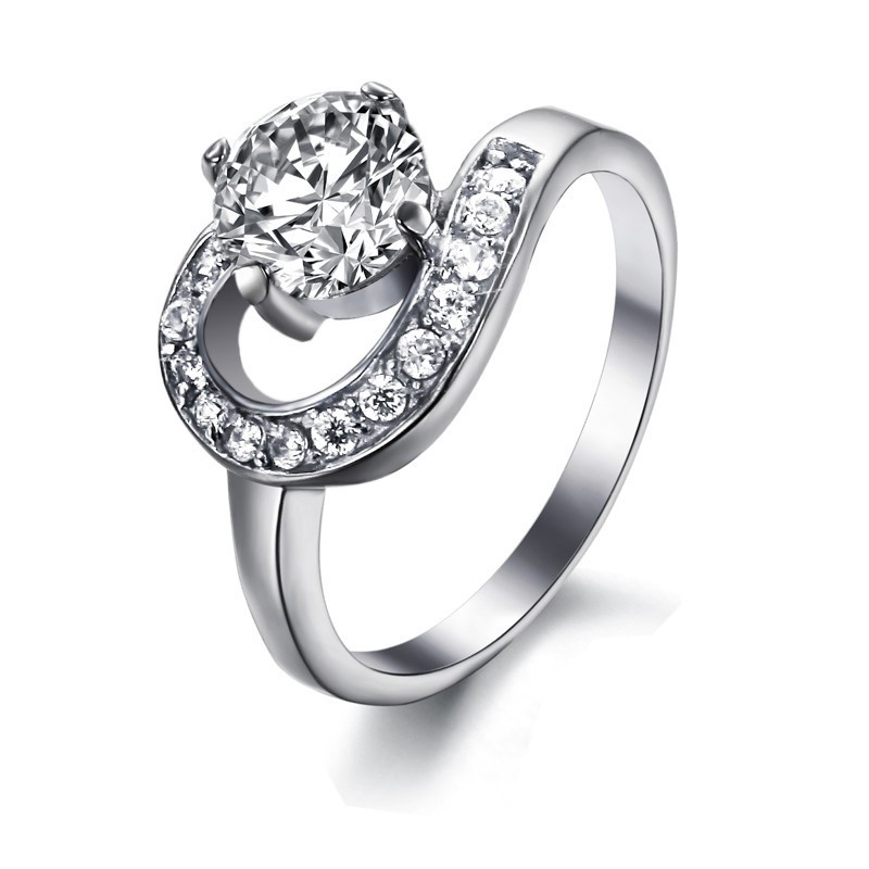 Högkvalitativ Titanring För Kvinnor Med Strass Högkvalitativ Titanring För Kvinnor Med Strass