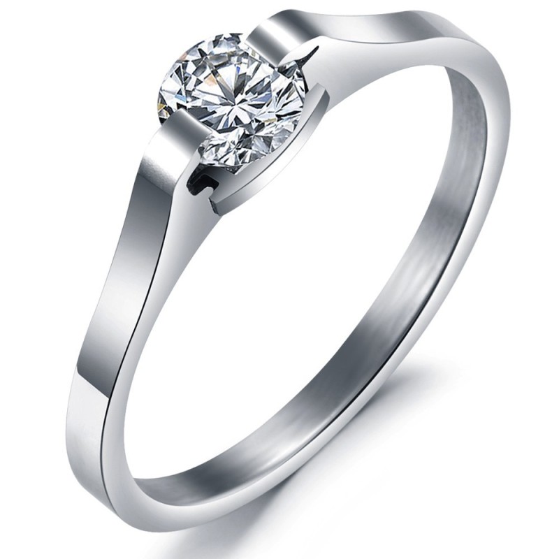 Stabil Kvalitets Titanring Med Strass Stabil Kvalitets Titanring Med Strass