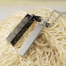 Moderiktigt Kubiskt Titanhalsband För Par, Hänge