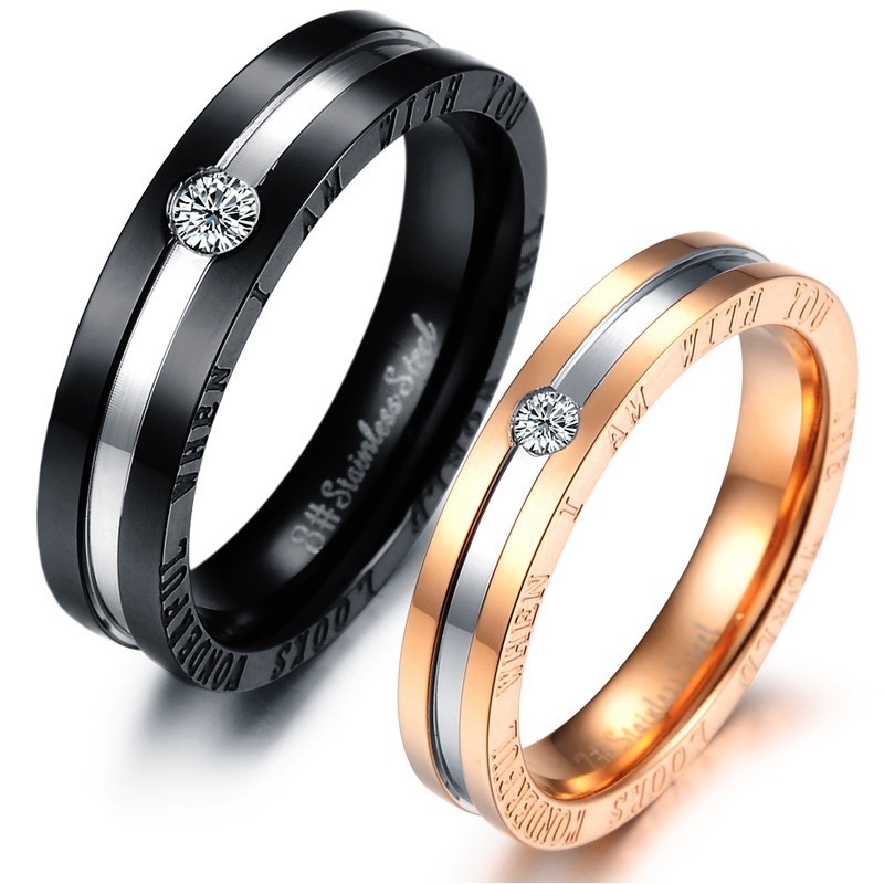 Pålitlig Titanring Av Hög Kvalitet För Älskare Med Strass Pålitlig Titanring Av Hög Kvalitet För Älskare Med Strass