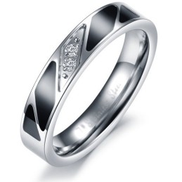 Högkvalitativ Titanring För Älskare Med Diamant