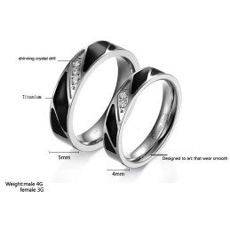 Högkvalitativ Titanring För Älskare Med Diamant