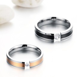 Pålitlig Prestanda Titanring För Älskare Med Strass