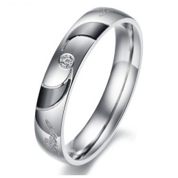 Högkvalitativ Svart Titanring För Älskare Med Diamant