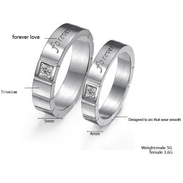Kvalitets- Och Kvantitetsgaranterad Titanring För Älskare Med Diamant