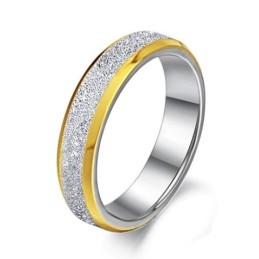 Utmärkt Kvalitetsskrubbring I Titan För Älskare