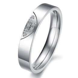 Högkvalitativ Älskling Titanring För Älskare Med Strass