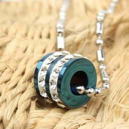 Moderiktig Blå Ring Med Diamant-Titanhänge Och Halsband