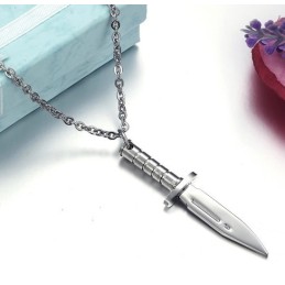 Välkänt För Sitt Titanhalsband Av Hög Kvalitet