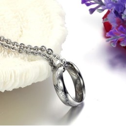 Titanhalsband Av Utmärkt Kvalitet