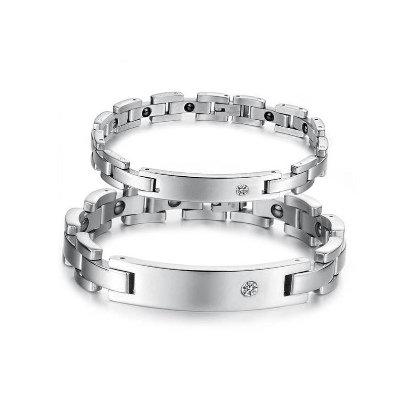 Brett Utbud Av Hälso-Titanarmband För Älskare Brett Utbud Av Hälso-Titanarmband För Älskare