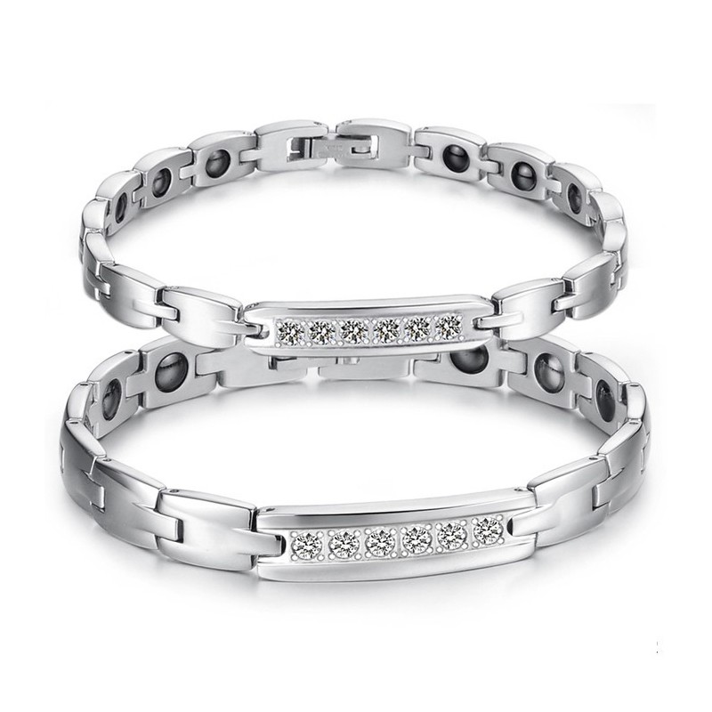 Tillförlitligt Kvalitetshälsoarmband I Titan För Älskare Med Strass Tillförlitligt Kvalitetshälsoarmband I Titan För Älskare Med Strass