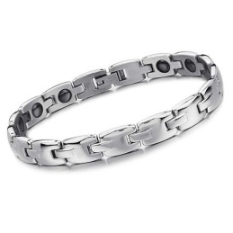 Välkänt För Sitt Fina Kvalitetshälsoarmband I Titanium För Älskare