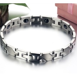 Utmärkt Kvalitetshälsoarmband I Titanium För Älskare