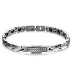 Drottningen Av Kvalitetshälsa Titanarmband Med Diamanter För Älskare
