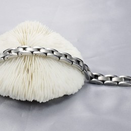 Brett Utbud Av Titanarmband För Mäns Hälsa