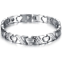 Kvalitets- Och Kvantitetsgaranterat Älsklingstitanarmband Med Diamanter