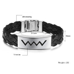 Säljer Bra Över Hela Världen Vattenvågformad Titanläderarmband