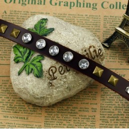 Högkvalitativt Retro Titanläderarmband Med Strass