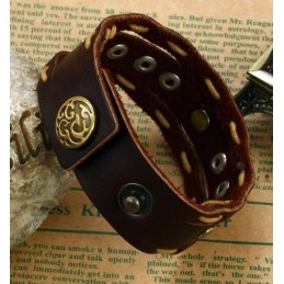 Att Njuta Av Högt Rykte Hemma Och Utomlands Retro Titan Läderarmband