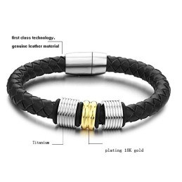 Stort Utbud Av Svart Titanläderarmband