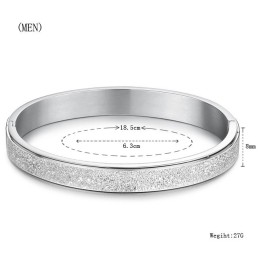 Stabil Kvalitetsskrubbar I Titanarmband För Älskare