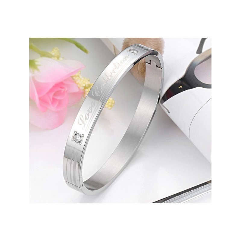 Kvalitets- Och Kvantitetsgaranterad Titanarmring För Älskare Med Strass Kvalitets- Och Kvantitetsgaranterad Titanarmring För Älskare Med Strass