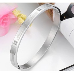 Kvalitets- Och Kvantitetsgaranterad Titanarmring För Älskare Med Strass