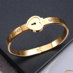 Pålitligt Rykteslåsformat Titanarmband För Älskare