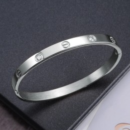 Högkvalitativt Titanarmband Med Diamanter För Kvinnor
