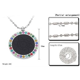 Hållbart Och Hållbart Titanhalsband Med Diamanter