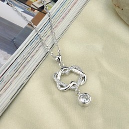 Halsband Med Platinaplätering I Titan Och Knut Av Stabil Kvalitet