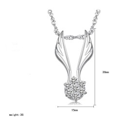 Lättanvänt Halsband I Titan Med Platinaplätering Och Vingform För Kvinnor Och Strass