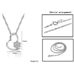 Stabilt Kvalitetshalsband För Kvinnor I Platinaplätering Av Titan Med Diamanter