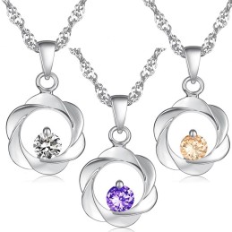 Kvalitets- Och Kvantitetsgaranterat Elegant Halsband I Platinapläterad Titan Med Diamanter För Kvinnor