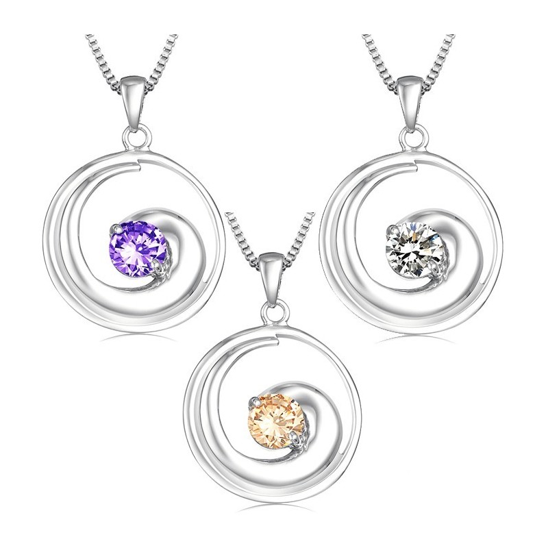 Högkvalitativt Halsband I Titan Med Platina Och Diamanter För Kvinnor Högkvalitativt Halsband I Titan Med Platina Och Diamanter För Kvinnor