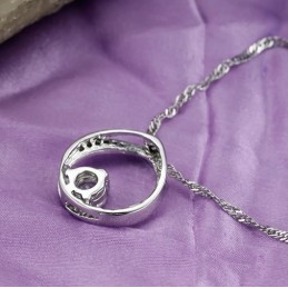 Stabil Kvalitet För Kvinnor, Kortfattat Platinapläterat Titanhalsband