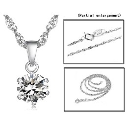 Stabilt Kvalitetshalsband För Kvinnor I Platinaplätering Av Titan Med Diamanter
