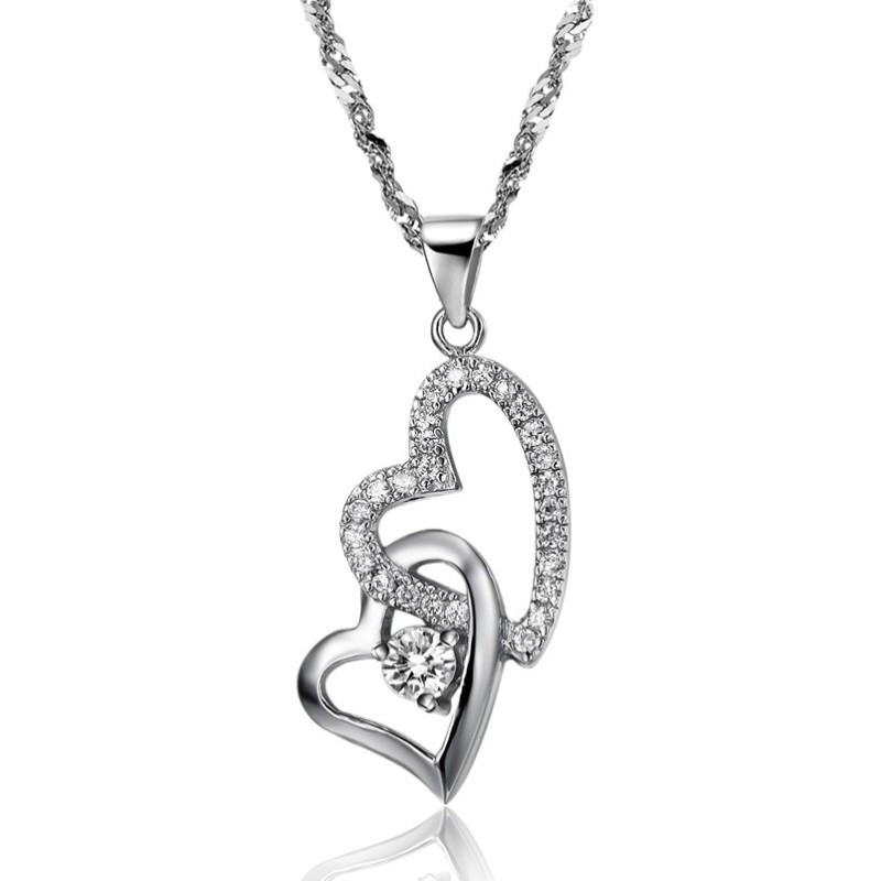 Drottningen Av Kvalitet, Kvinnlig Älskling, Platinapläterad Titanhalsband Drottningen Av Kvalitet, Kvinnlig Älskling, Platinapläterad Titanhalsband
